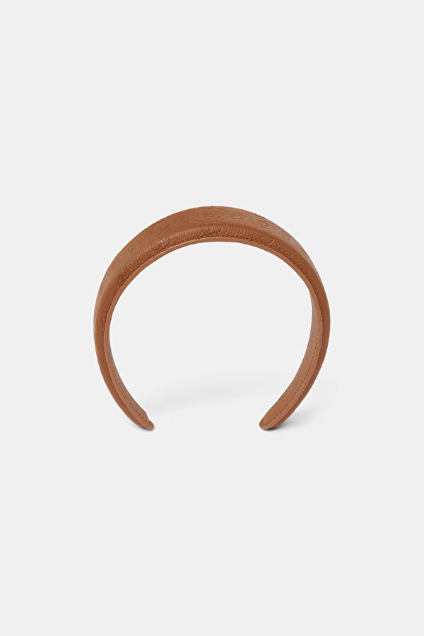 TAN LEATHER VAIROUS ACCESSORIES