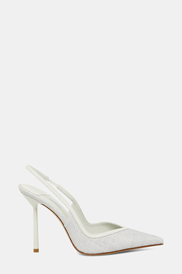 GREY WICKER SHOE