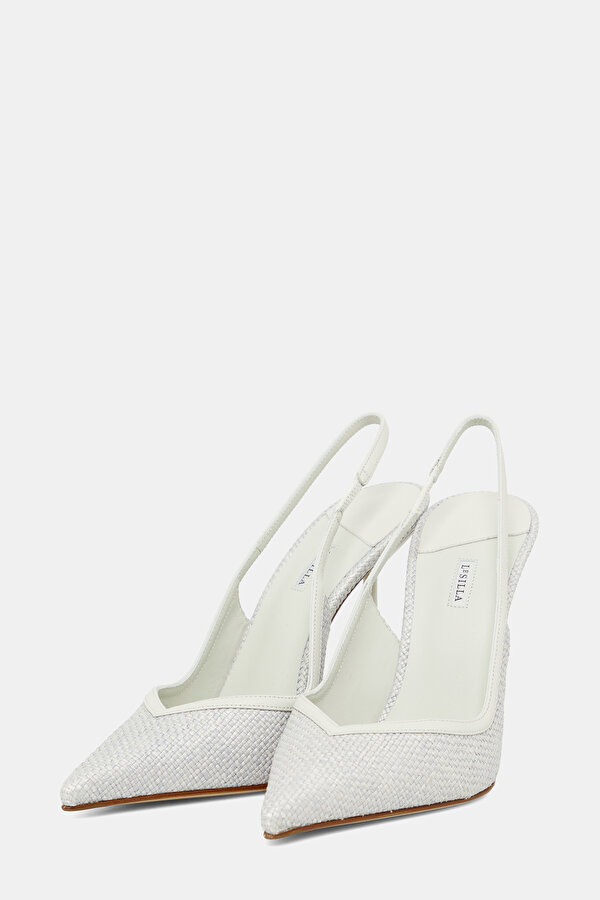 GREY WICKER SHOE 2
