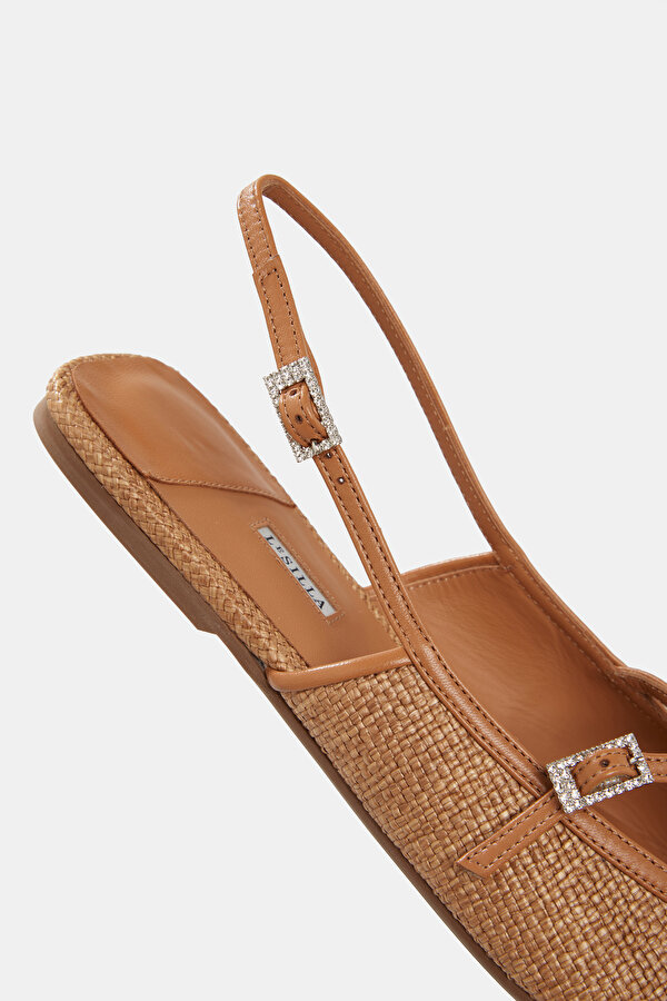 CAMEL WICKER SHOE 7