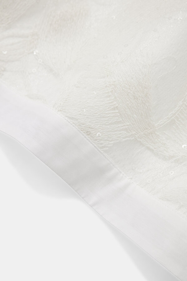 ECRU SQUARE SLEEVELESS SUSPENDER BLOUSE 11