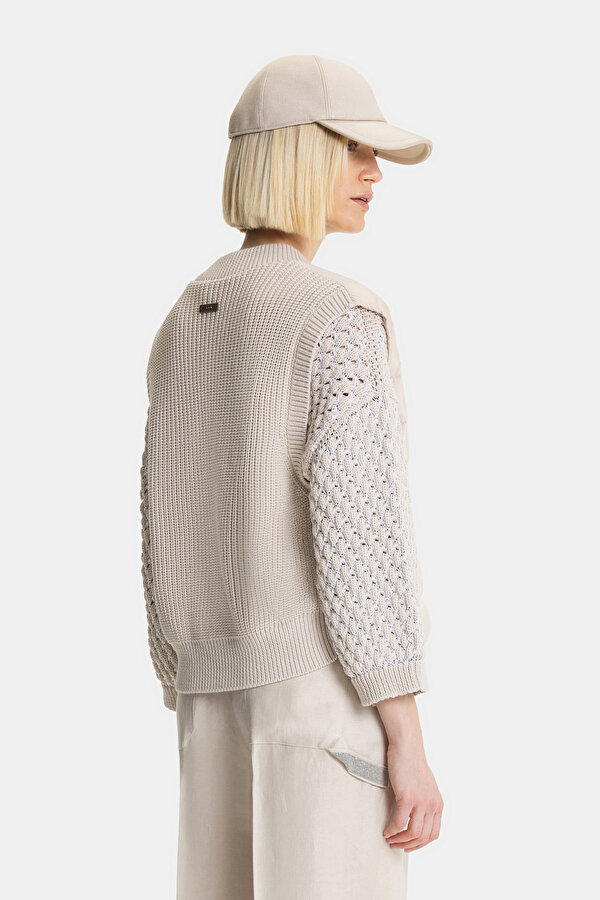 BEIGE VEST 2
