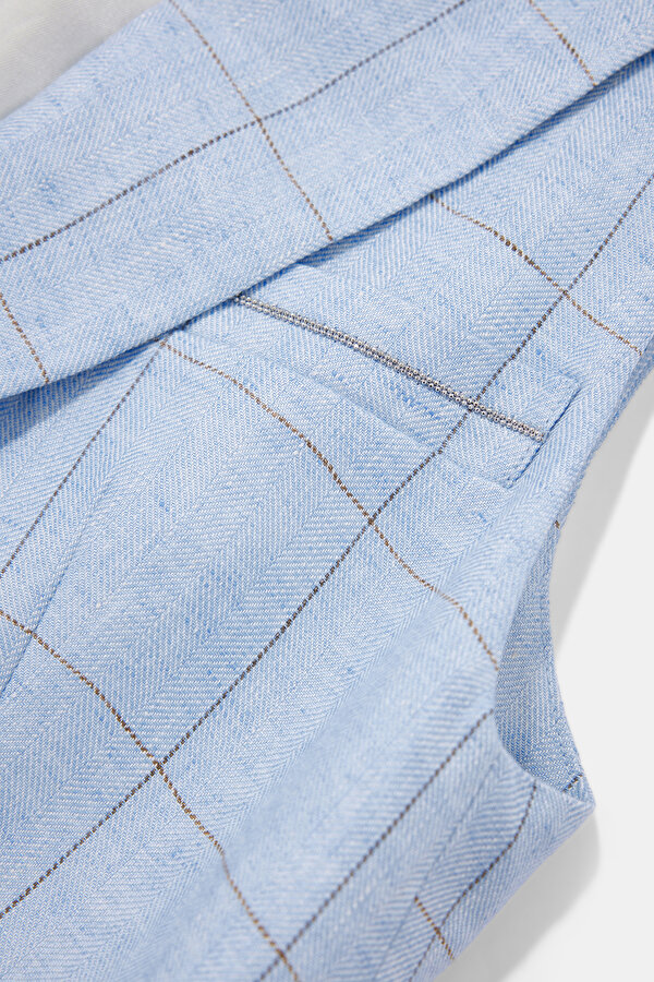 BLUE VEST 12