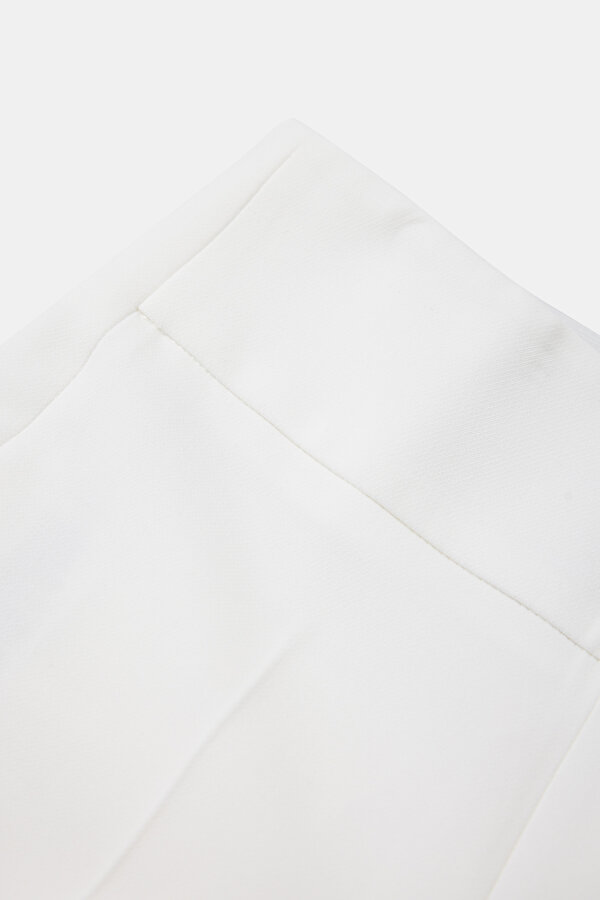 WHITE TROUSERS 7