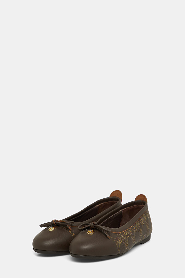 BEIGE MONOGRAM LEATHER FLAT SHOES 2