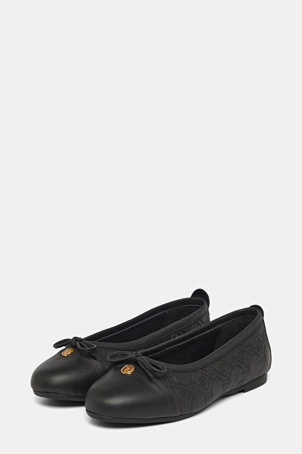BLACK MONOGRAM LEATHER FLAT SHOES 2