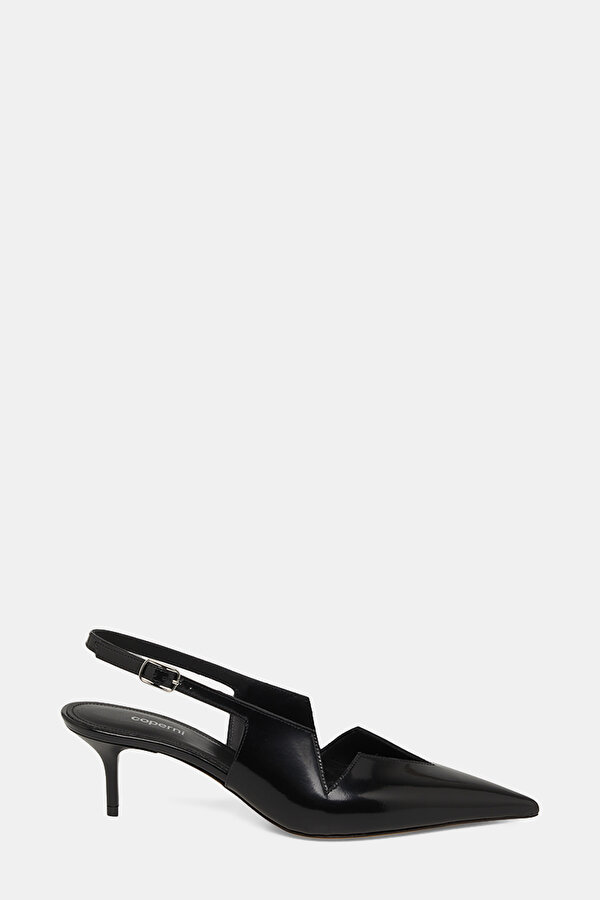BLACK SHOES