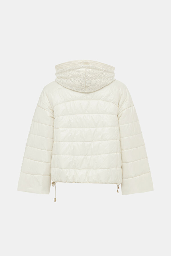 WHITE COAT 7