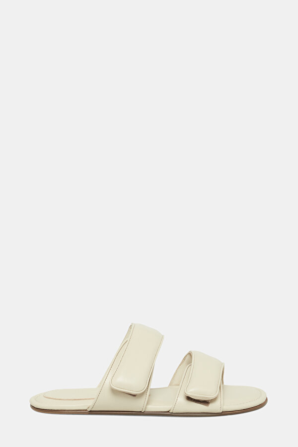 ECRU SLIPPER