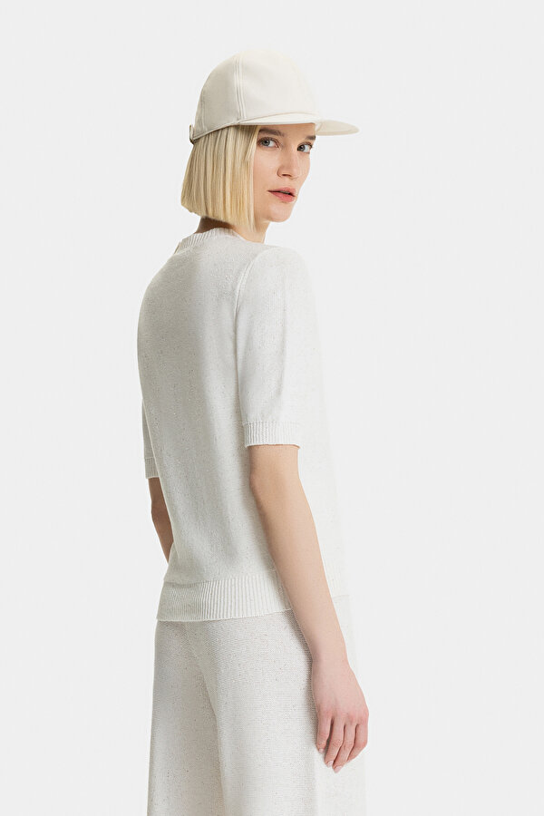 WHITE BASIC / ROUND NECKLINE TRICOT 2