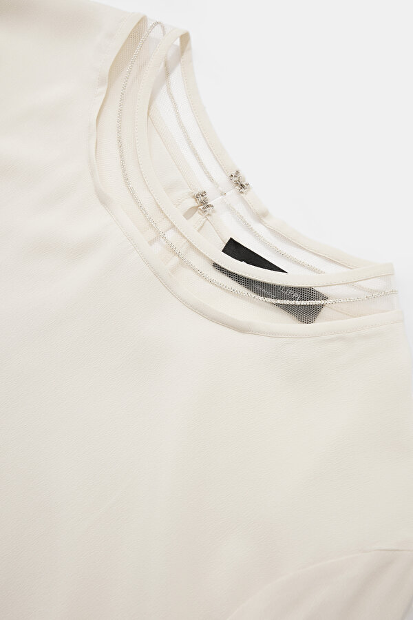 ECRU BASIC / ROUND NECKLINE SHORT SLEEVE BLOUSE 6