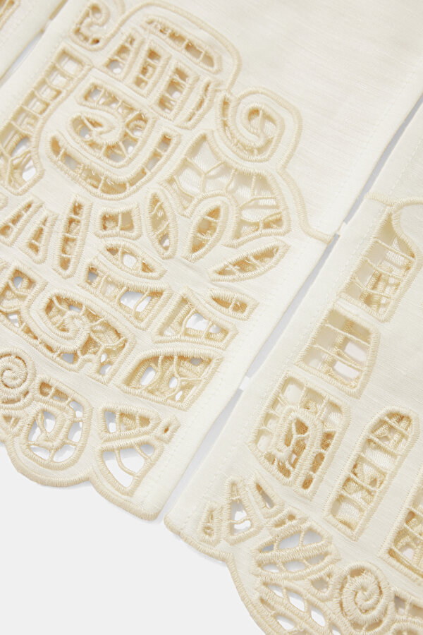 CREAM EMBROIDERED SLEEVELESS BLOUSE 6