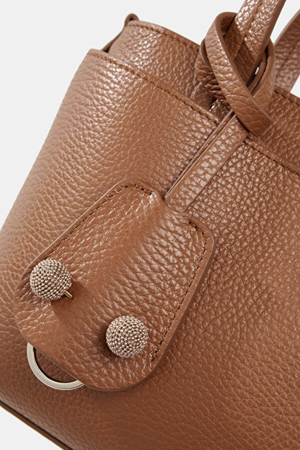 TAN LEATHER BAG 6