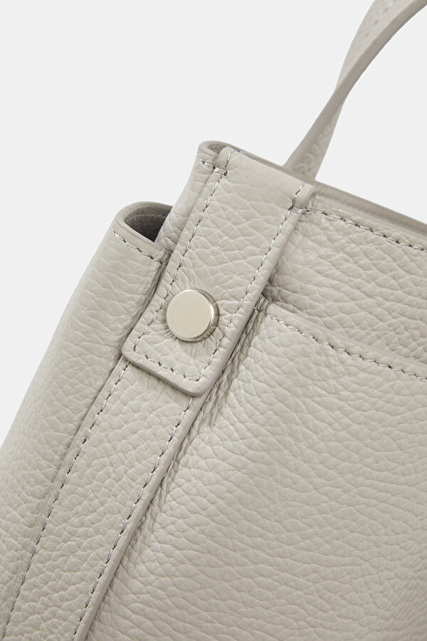 GREY LEATHER BAG 7