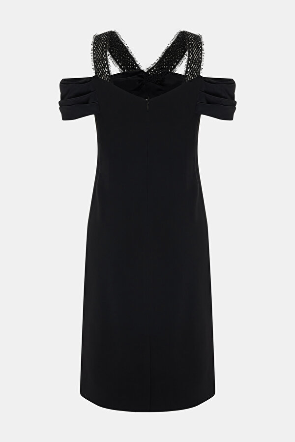 BLACK SLEEVELESS ABOVE THE KNEE DRESS 7