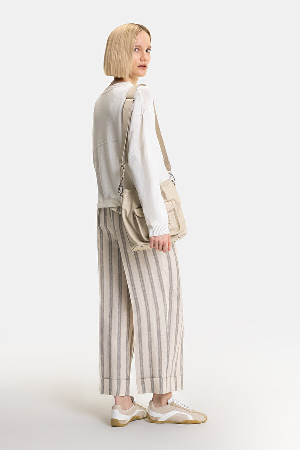 ECRU BASIC / ROUND NECKLINE TRICOT 6