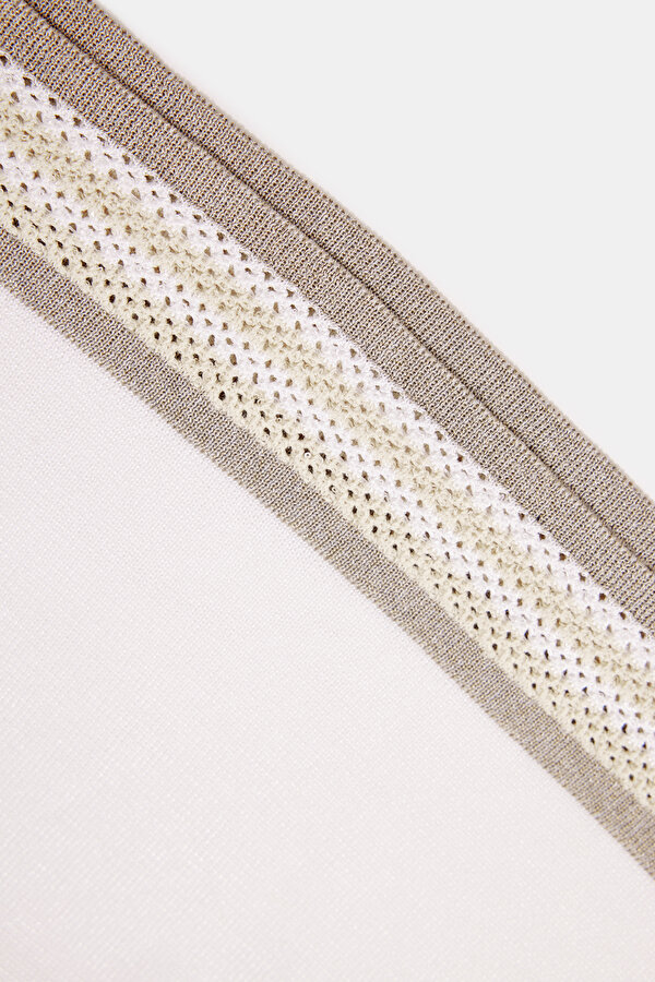 WHITE POLO NECK TRICOT 11