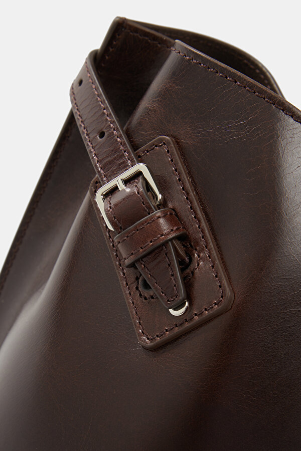 BROWN LEATHER BAG 7