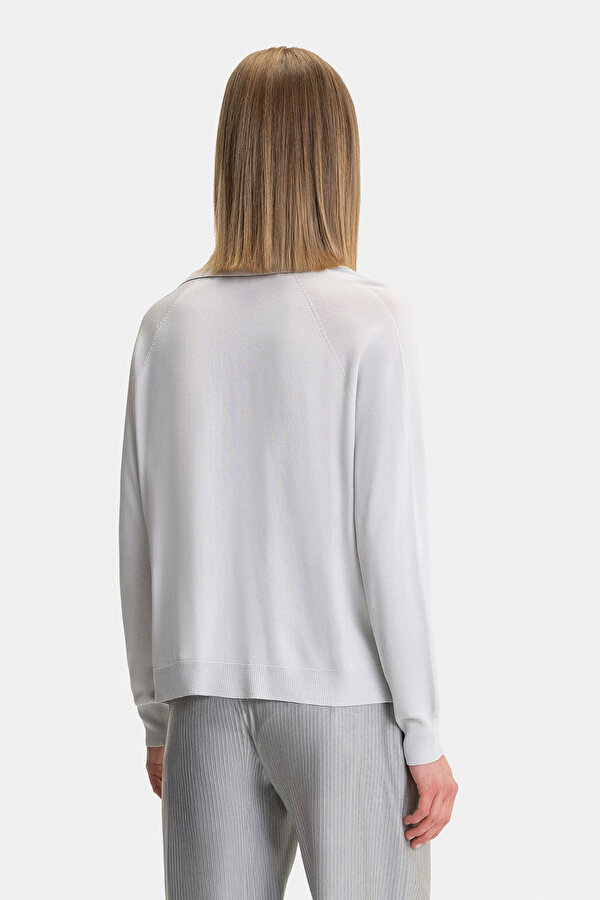 LIGHT GREY POLO NECK 2