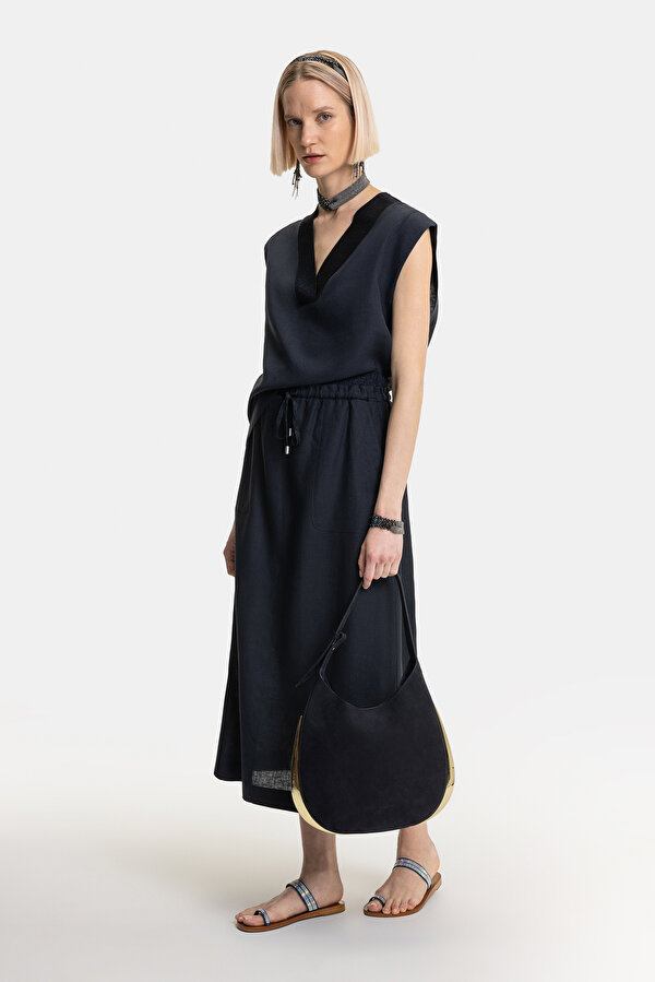 NAVY BLUE SKIRT