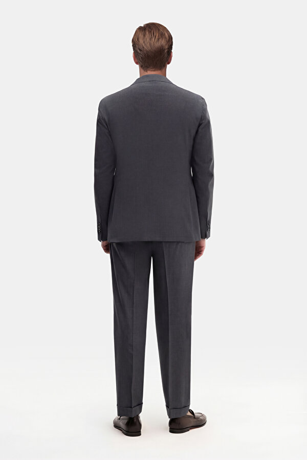 GREY WOOL/SILK SUIT 2