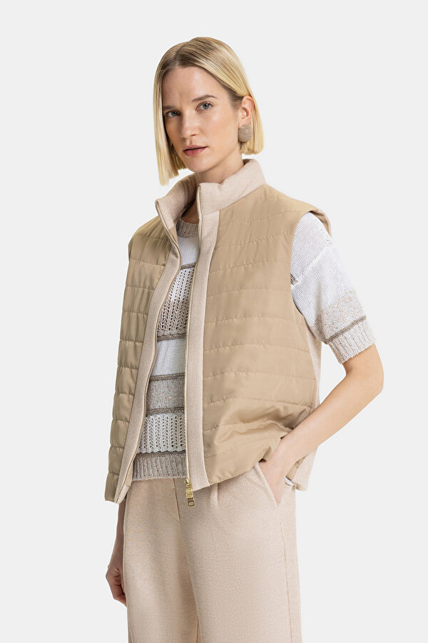 BEIGE UPRIGHT COLLAR VEST