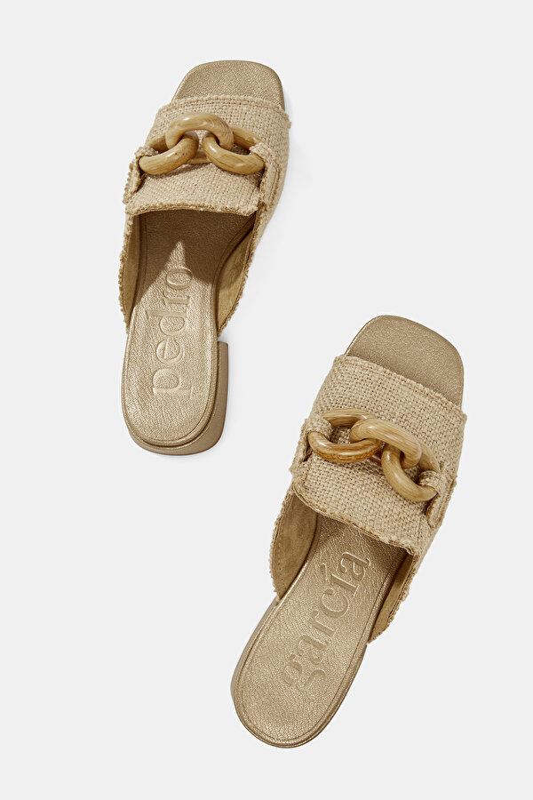 NATURAL SLIPPER 6