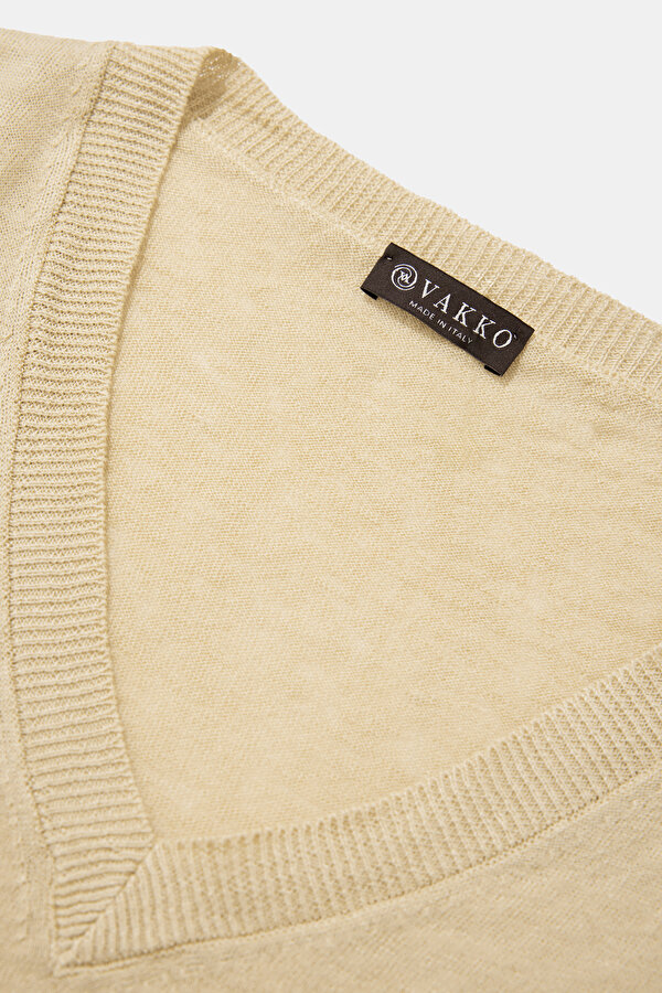 BEIGE V NECK 6
