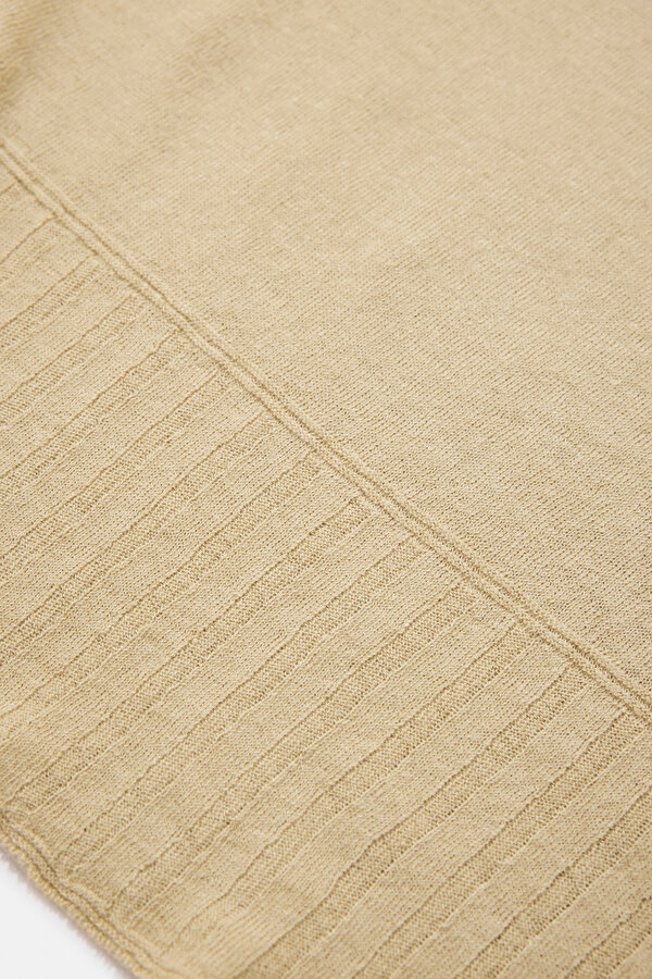 BEIGE V NECK 7