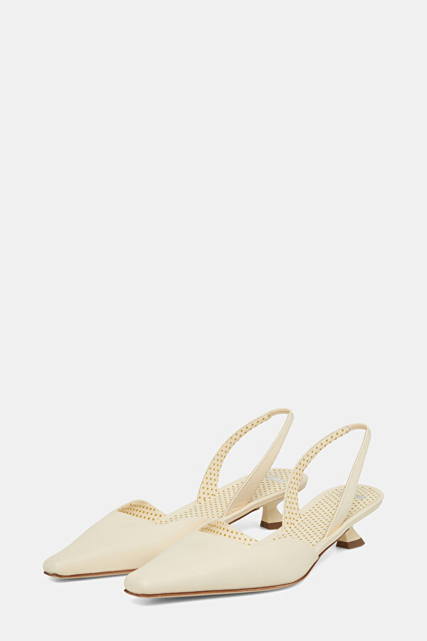 ECRU LEATHER SHOE 2