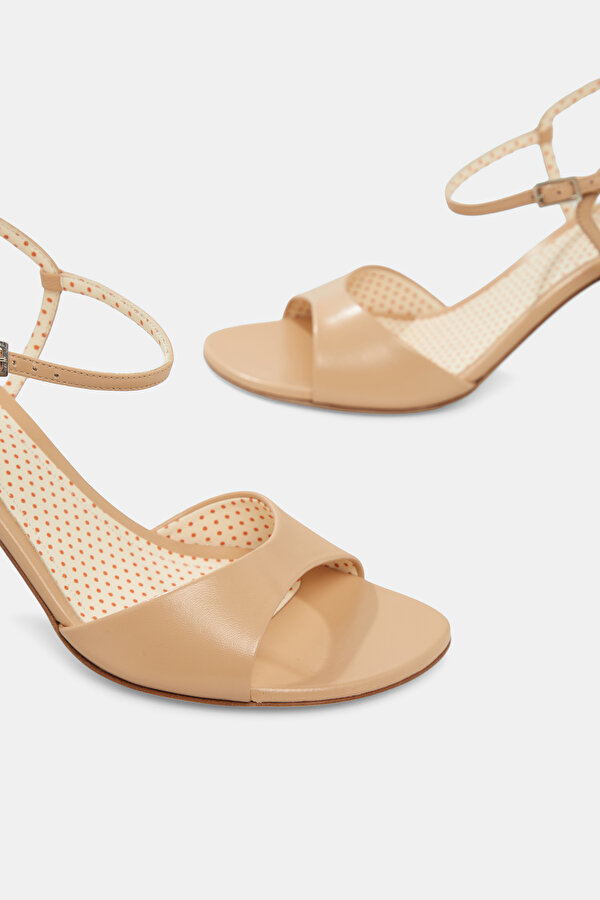 BEIGE LEATHER SHOE 6