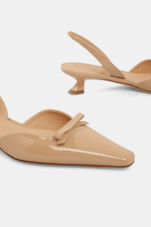 BEIGE LEATHER SHOE 6
