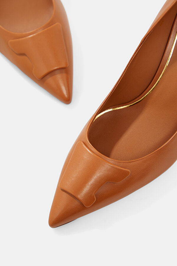 TAN LEATHER SHOE 6
