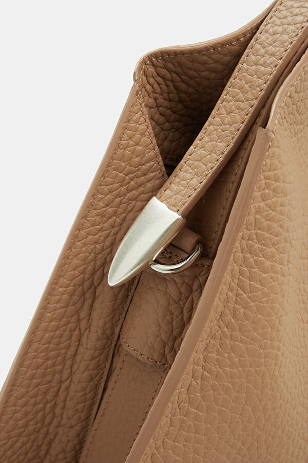 CAMEL LEATHER BAG 7