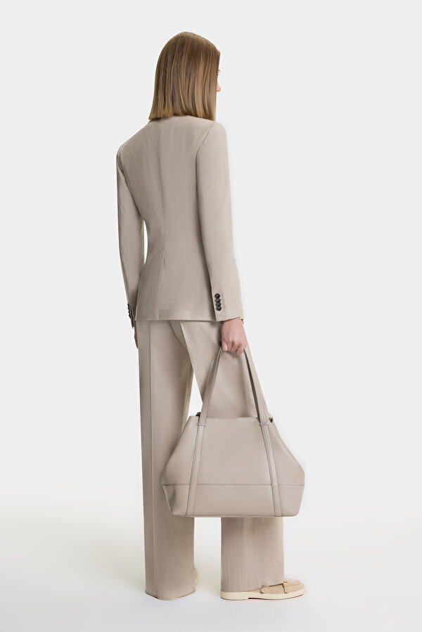 BEIGE SWALLOW COLLAR JACKET 7
