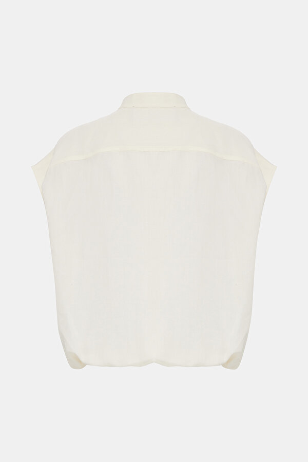 ECRU UPRIGHT COLLAR VEST 2