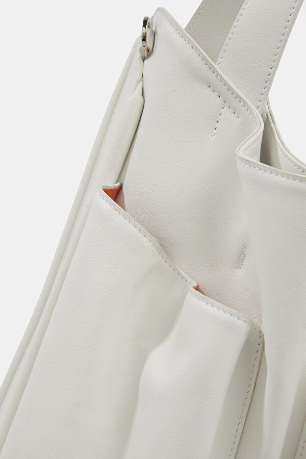 WHITE LEATHER BAG 6