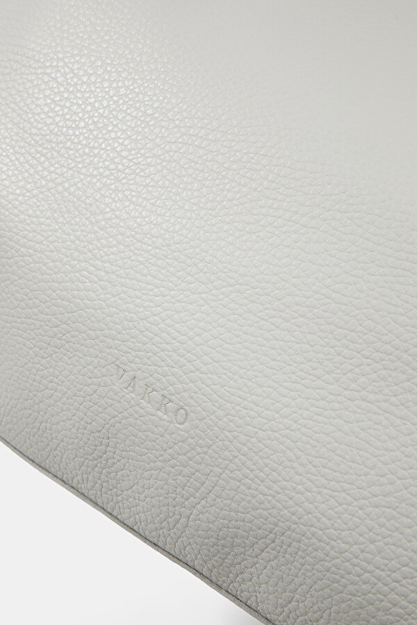 GREY LEATHER BAG 7