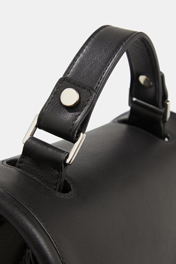 BLACK LEATHER BAG 6
