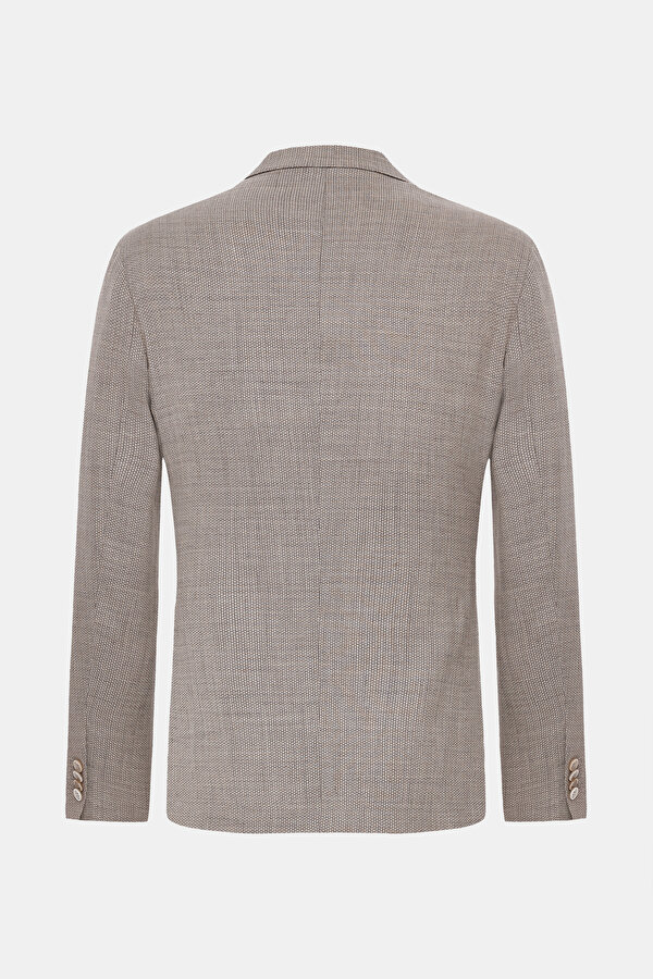 BEIGE JACKET 7