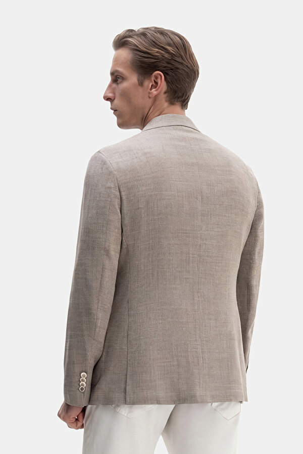BEIGE JACKET 2