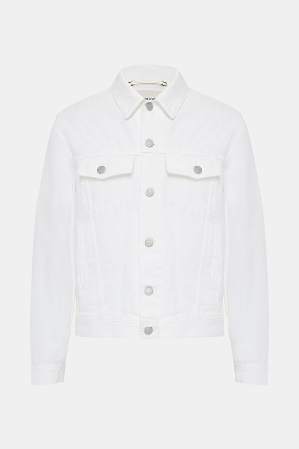 WHITE COAT 7