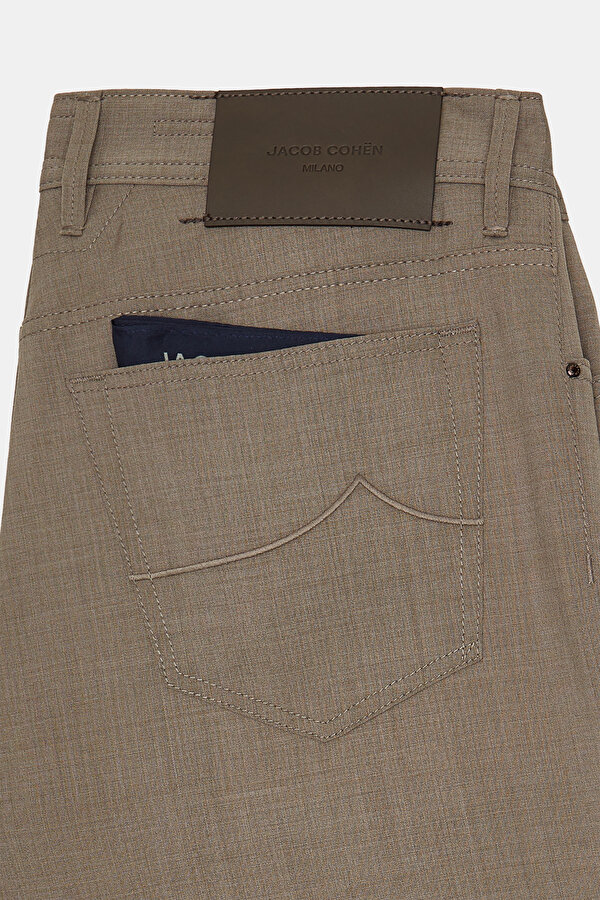 BEIGE TROUSERS 7