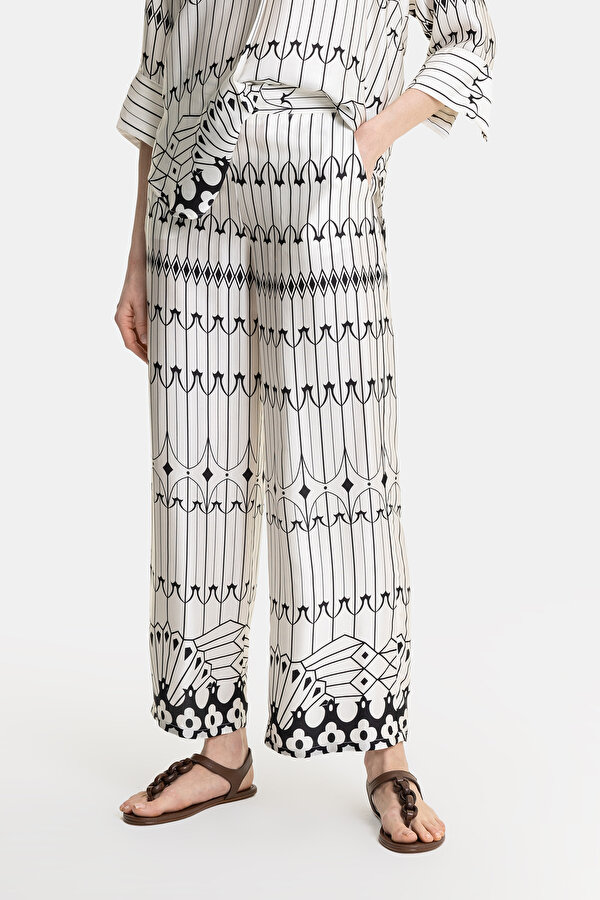 WHITE WIDE LEG TROUSERS 2