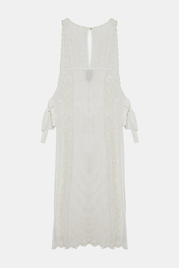 WHITE DRESS 2