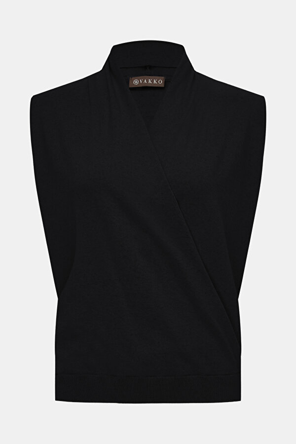 BLACK SURPLICE NECKLINE (CROSS-OVER NECKLINE) SLEEVELESS BLOUSE