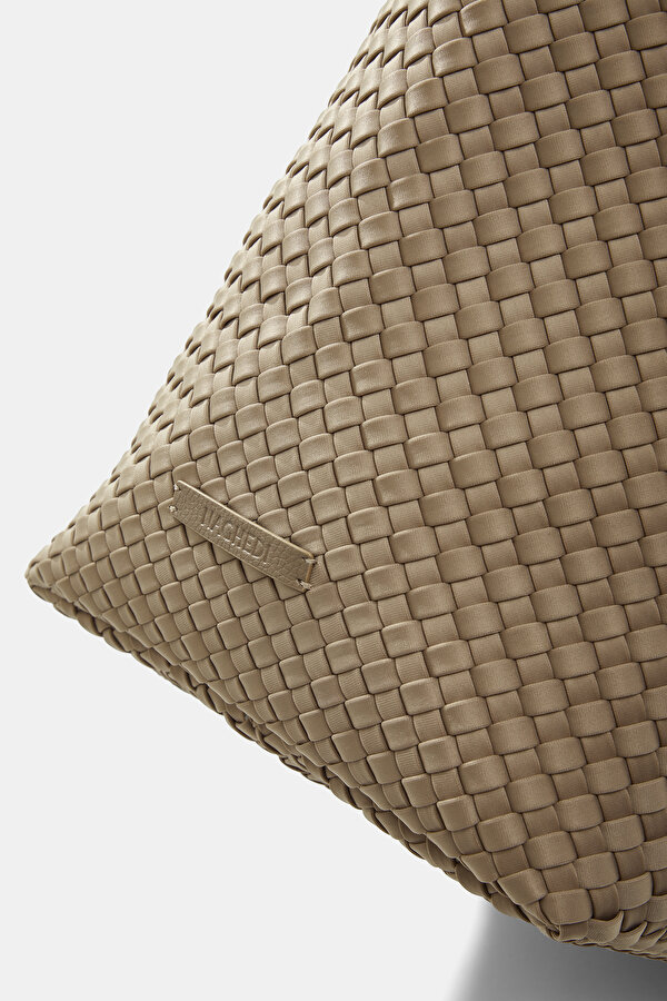 BEIGE BAG 6