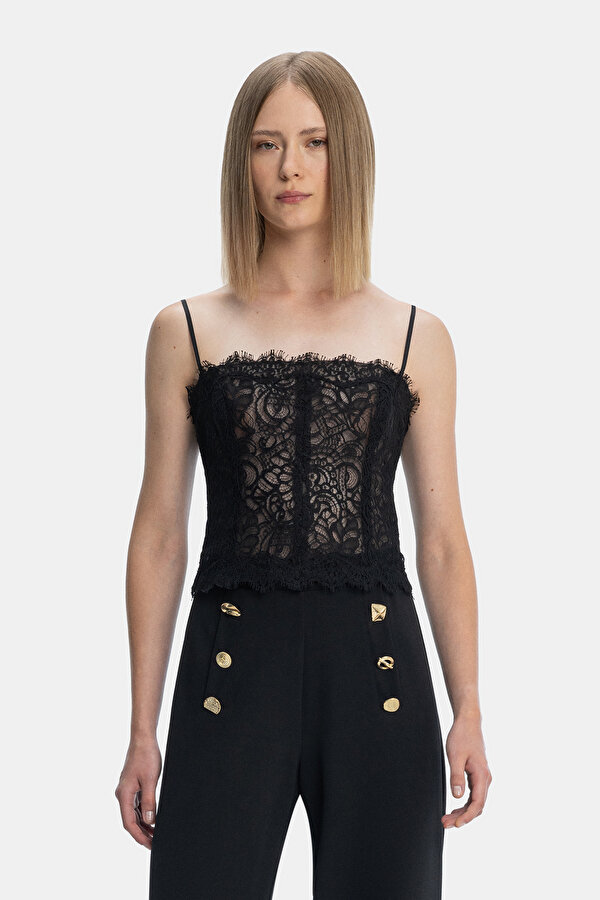 BLACK CLEAVAGE SLEEVELESS BLOUSE