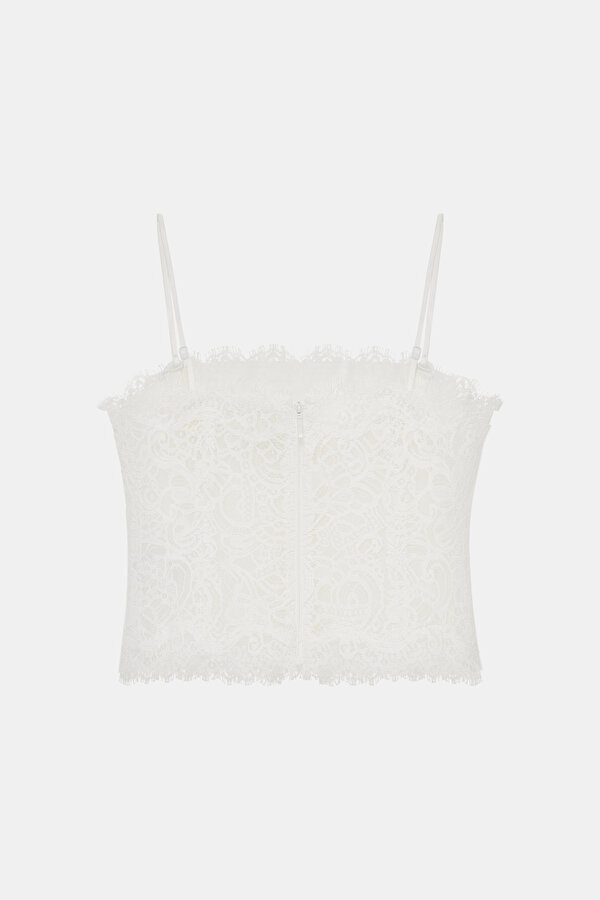 ECRU CLEAVAGE SLEEVELESS BLOUSE 2