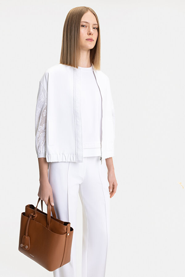 WHITE BASIC / ROUND NECKLINE SWEATSHIRT 7